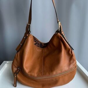 B. Makowsky Brown Leather Hobo Bag with Slouchy Design